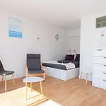 Sunny Quiet Apt W Balcony At L14 Pont Cardinet