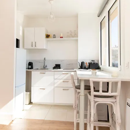Sunny Quiet Apt W Balcony At L14 Pont Cardinet * Paris