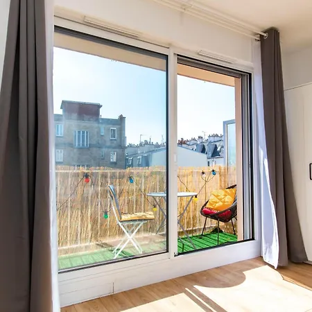 Sunny Quiet Apt W Balcony At L14 Pont Cardinet